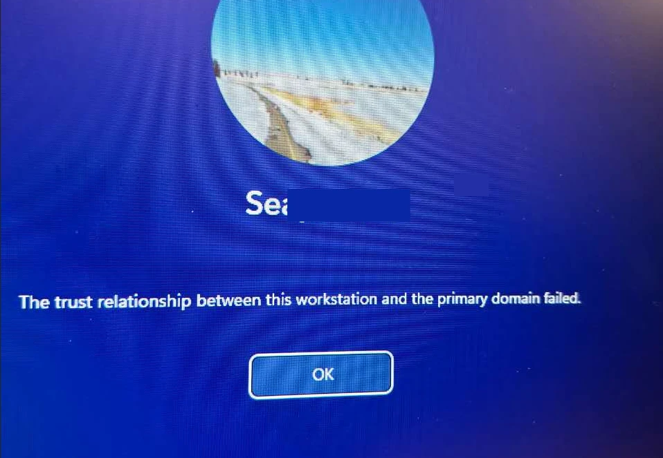 Windows sign-in screen showing the trust relationship error